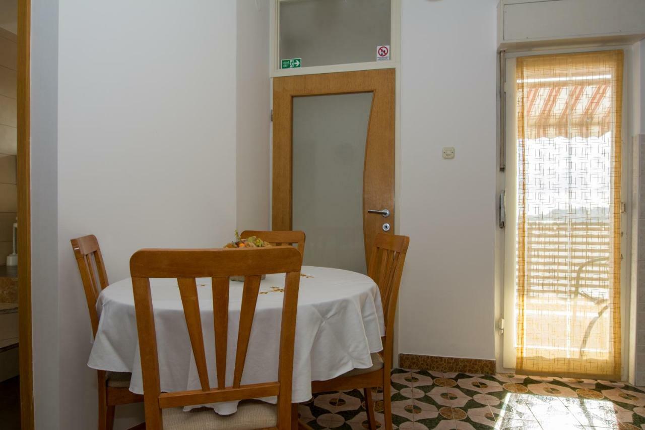 Apartments Pericic Подстрана Экстерьер фото